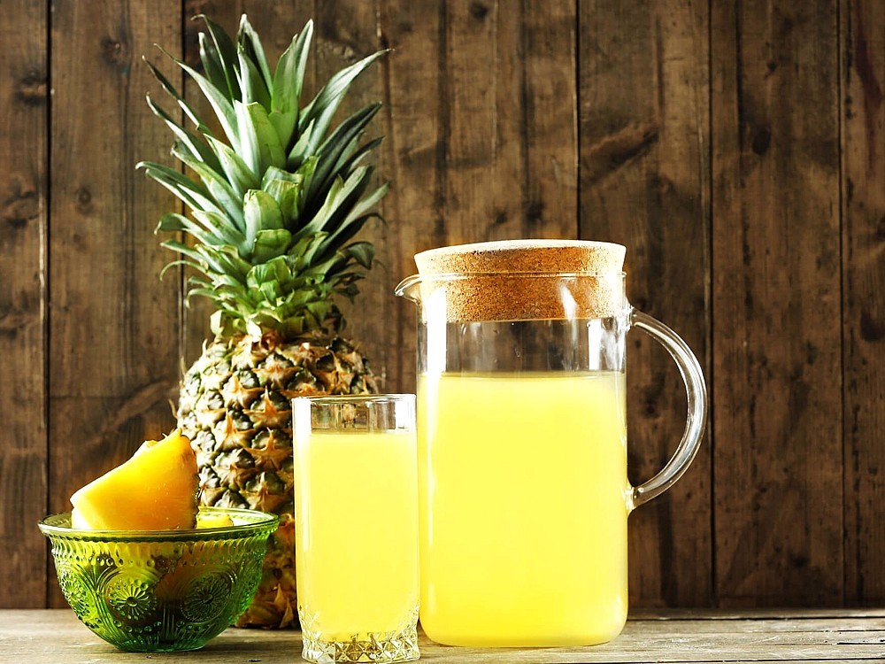 Was Sind Die Vorteile Von Ananassaft? Kann es Schaden? Rezept und Kalorien