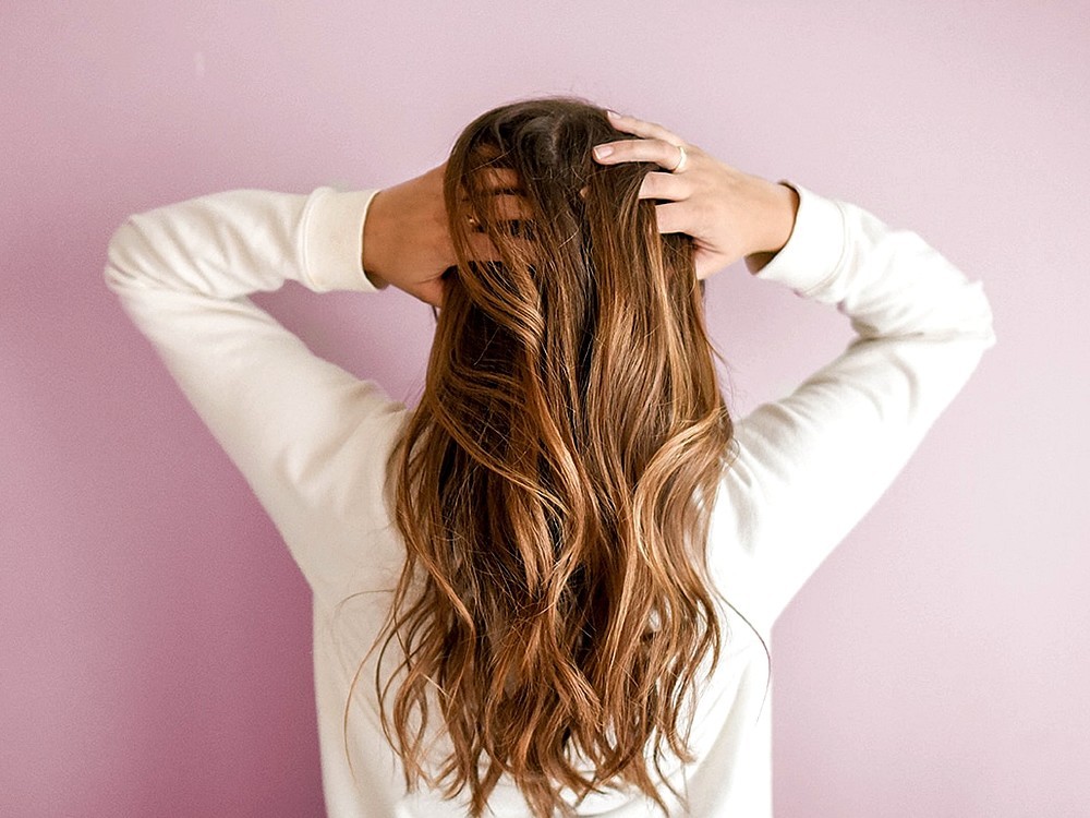 Was sind die Ursachen von Haarausfall, Behandlungen und Vorsichtsmaßnahmen?
