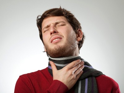 Dinge, die Halsschmerzen lindern und gut für Halsschmerzen sind