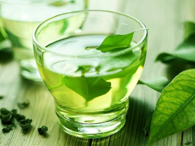 Was Ist Grüner Tee? Was sind die Vorteile und Nachteile? Hilft es beim Abnehmen?
