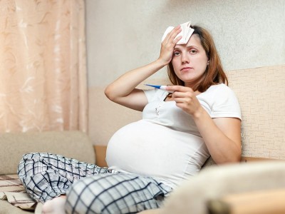 Was verursacht Halsschmerzen und Brennen während der Schwangerschaft? Beeinflusst es das Baby? Was Müssen Wir Tun? Wie Heilt Er?