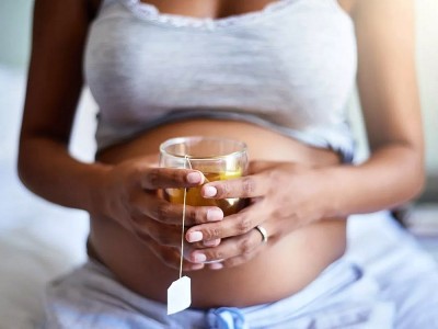 Ist Kräutertee während der Schwangerschaft Nachteilhaft?