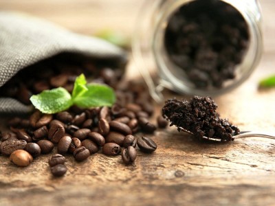 Kaffee Peeling Rezept, Vorteile und diejenigen, die bevorzugen