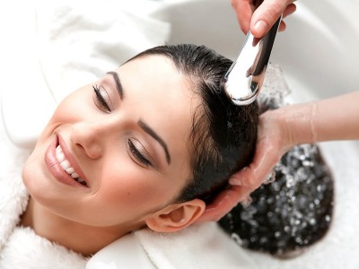 Welche Öle und Shampoos sind gut für Haarausfall?