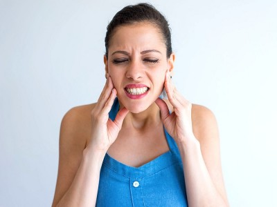 Was Ist Zähneknirschen (Bruxismus)? Symptome, Ursachen und Behandlung
